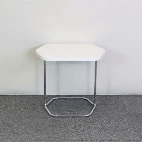 Loungebord i hexagonform från NowyStyl