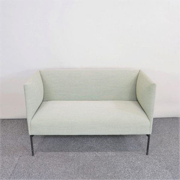 Salviagrön soffa från Martela