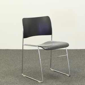 Stol Side Chair 40/4 Mörkbrun HOWE