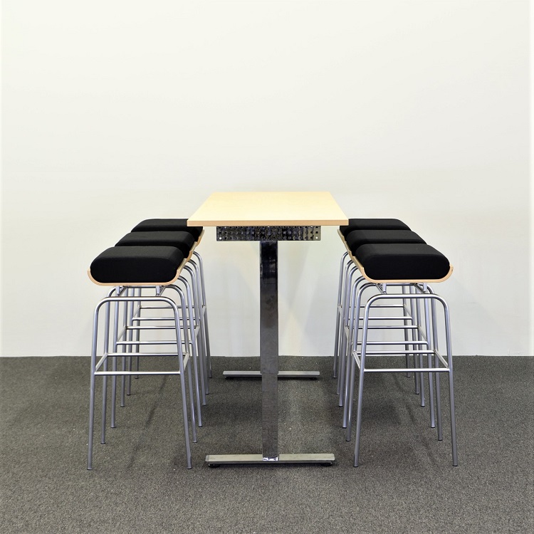 Manuellt höj- och sänkbart bord Slide från Form2