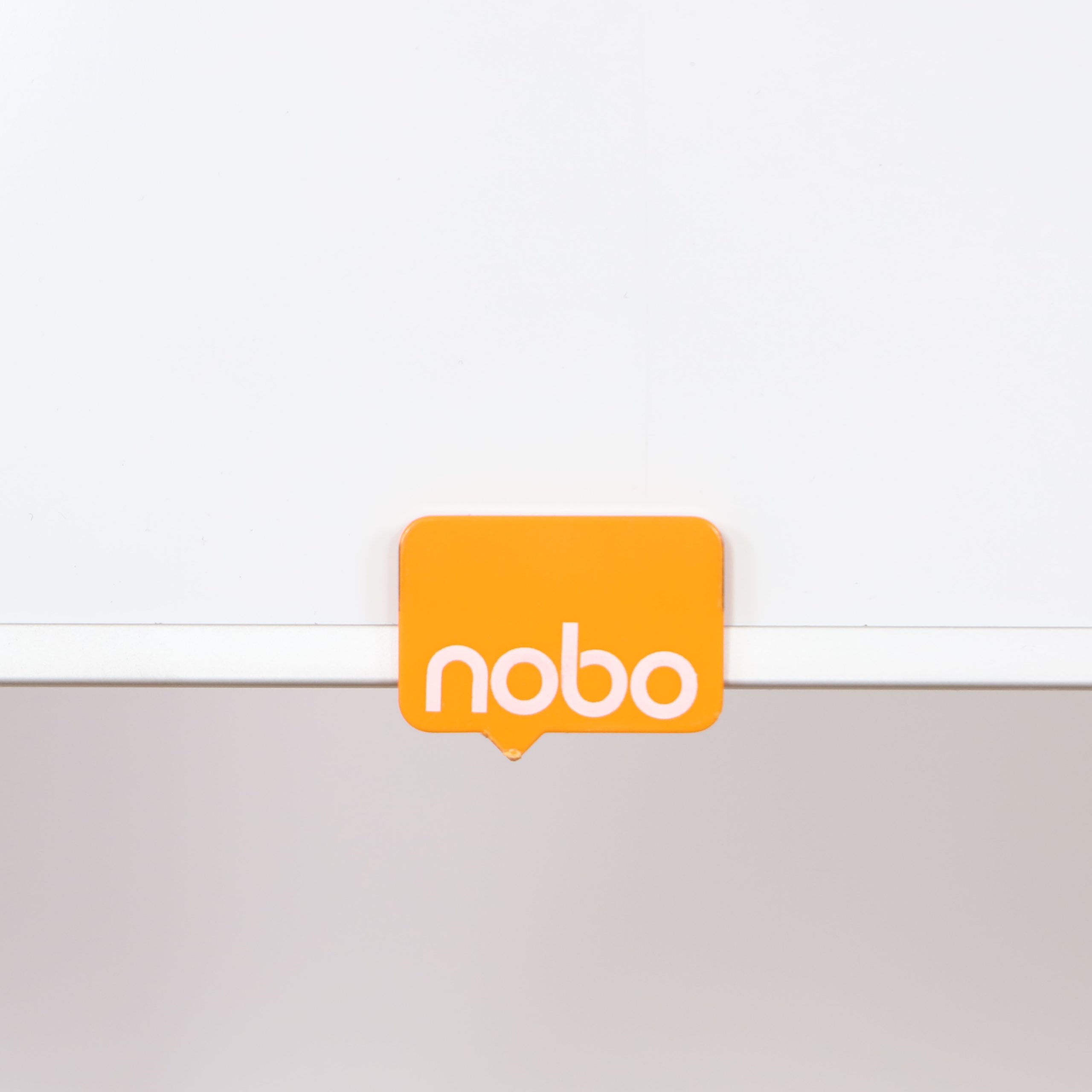 Blädderblockställ | NOBO