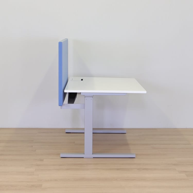 Skrivbord med bordsskärm | RAGNARS