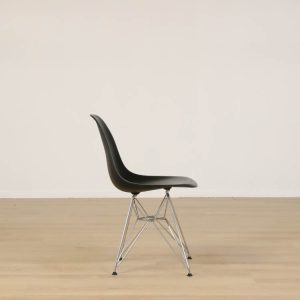 Konferensstol Eames Fiberglass Side Chair DSR | VITRA