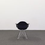 Konferensstol Eames Fiberglass armchair DAR