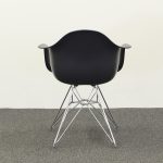 Karmstol Eames DAR VITRA