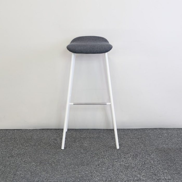 Barpall Feather Stool | EDSBYN