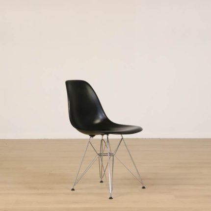 Stol Eames Fiberglass Side Chair DSR | VITRA