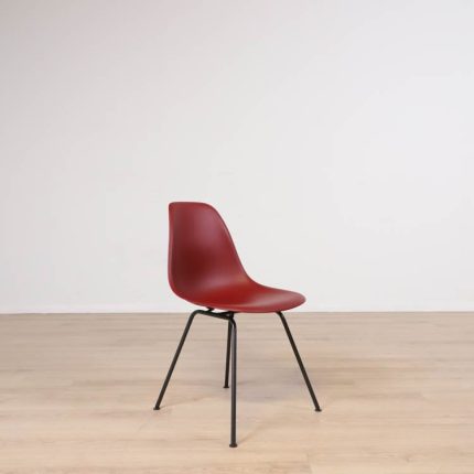 Stol Eames Plastic Chair | VITRA