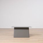 Sidobord Metal Side Table | VITRA