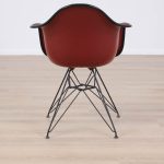 Konferensstol Eames Fiberglass Armchair DAR