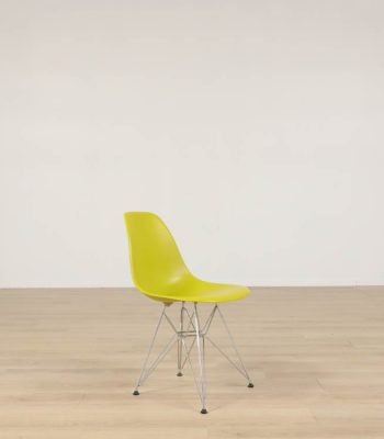 Stol Eames Fiberglass Side Chair DSR | VITRA