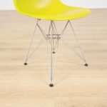 Stol Eames Fiberglass Side Chair DSR | VITRA