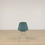 Stol Eames Fiberglass Side Chair DSR | VITRA