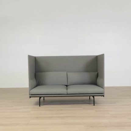 Soffa Outline Highback