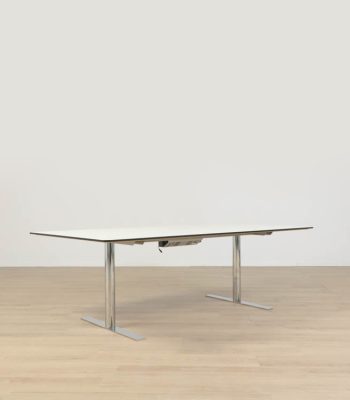 Konferensbord Ceasar T