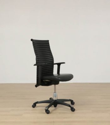 Kontorsstol Excellence H09 (Ny klädsel på armstöd)