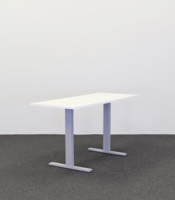 Fast Skrivbord 140 cm