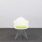 Karmstol Eames DAR