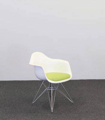 Karmstol Eames DAR