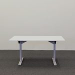 Elektriskt höj- och sänkbart skrivbord Swedstyle