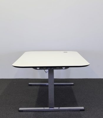 Höj- och sänkbart mötesbord MARTELA