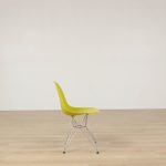 Stol Eames Fiberglass Side Chair DSR