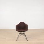 Loungestol Eames Plastic Armchair  DAR