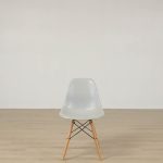 Caféstol Eames Plastic Chair