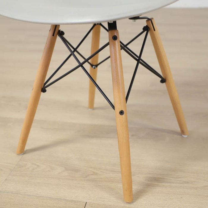 Caféstol Eames Plastic Chair