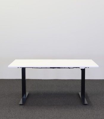Höj- & Sänkbara Skrivbord VÄLKÄNDA VARUMÄRKEN