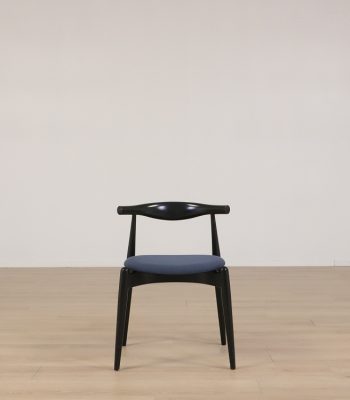 Karmstol CH20 Elbow Chair