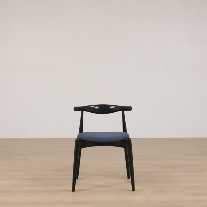 Karmstol CH20 Elbow Chair