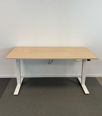 Elektriskt höj- & sänkbart skrivbord Opus