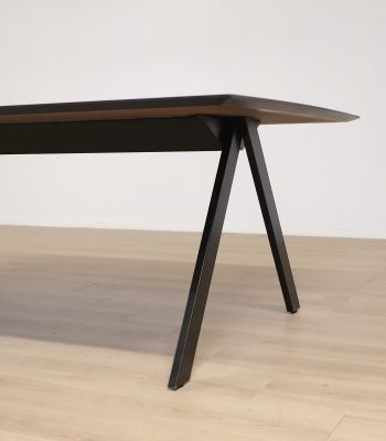 Konferensbord Peak XL Johanson Design