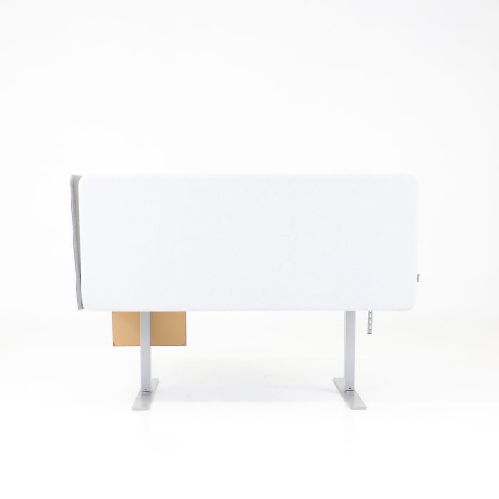Höj- och sänkbart skrivbord med tillbehör