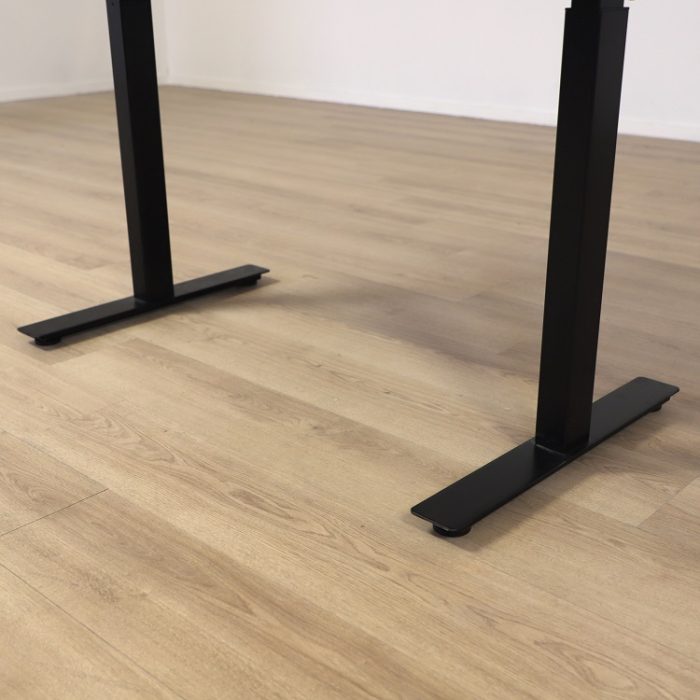 Höj och sänkbart skrivbord