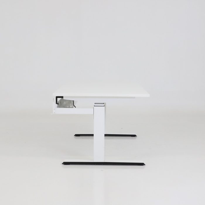 Elektriskt höj- och sänkbart skrivbord