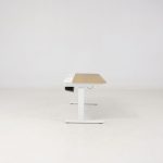 Höj- och sänkbart skrivbord Mittzon