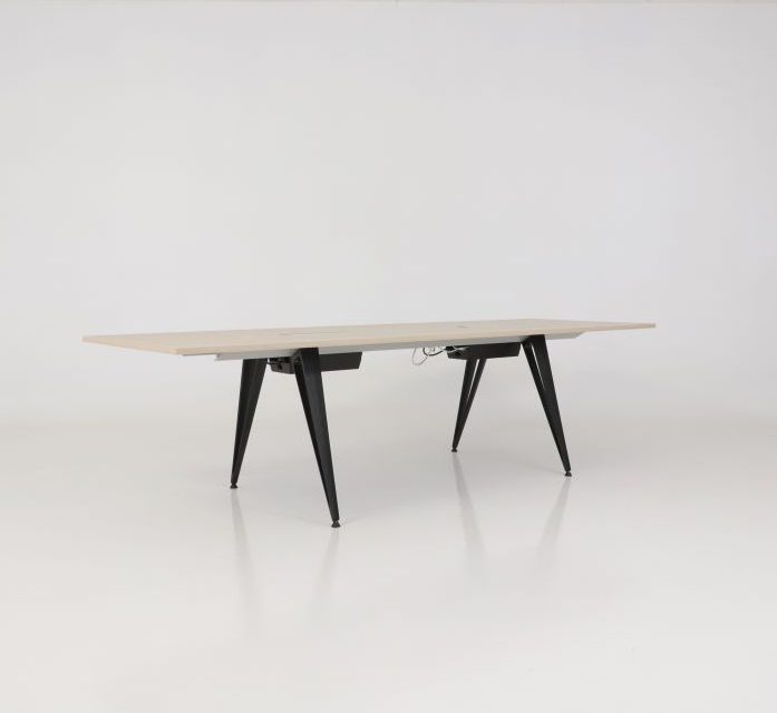 Konferensbord Attach